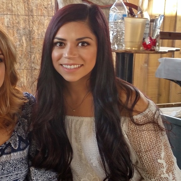 Meet your Posher, Lorena - Picture 2 of 2